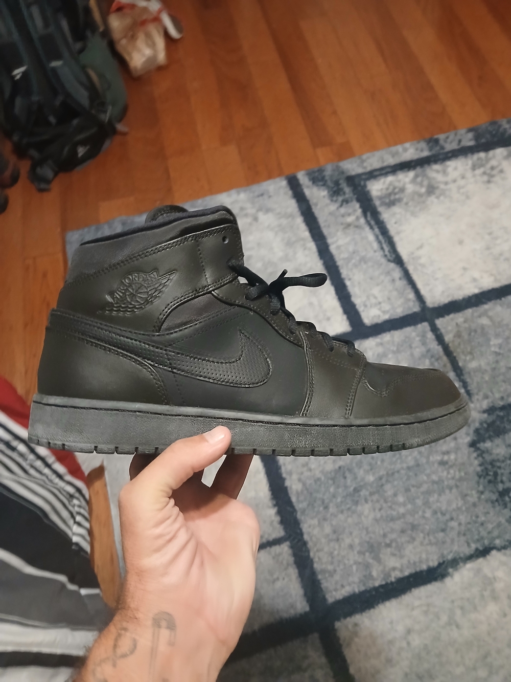 Jordan Men's Mid-Top Black Leather Sneaker